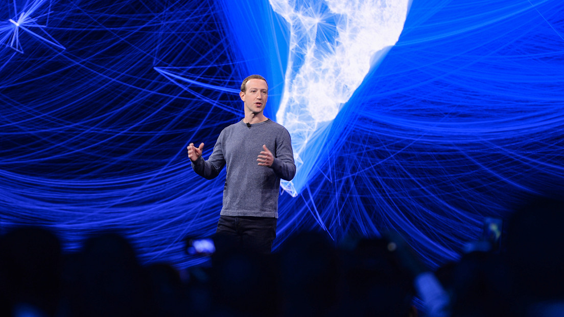 Zuckerberg: en 5 años se harán realidad reuniones con hologramas